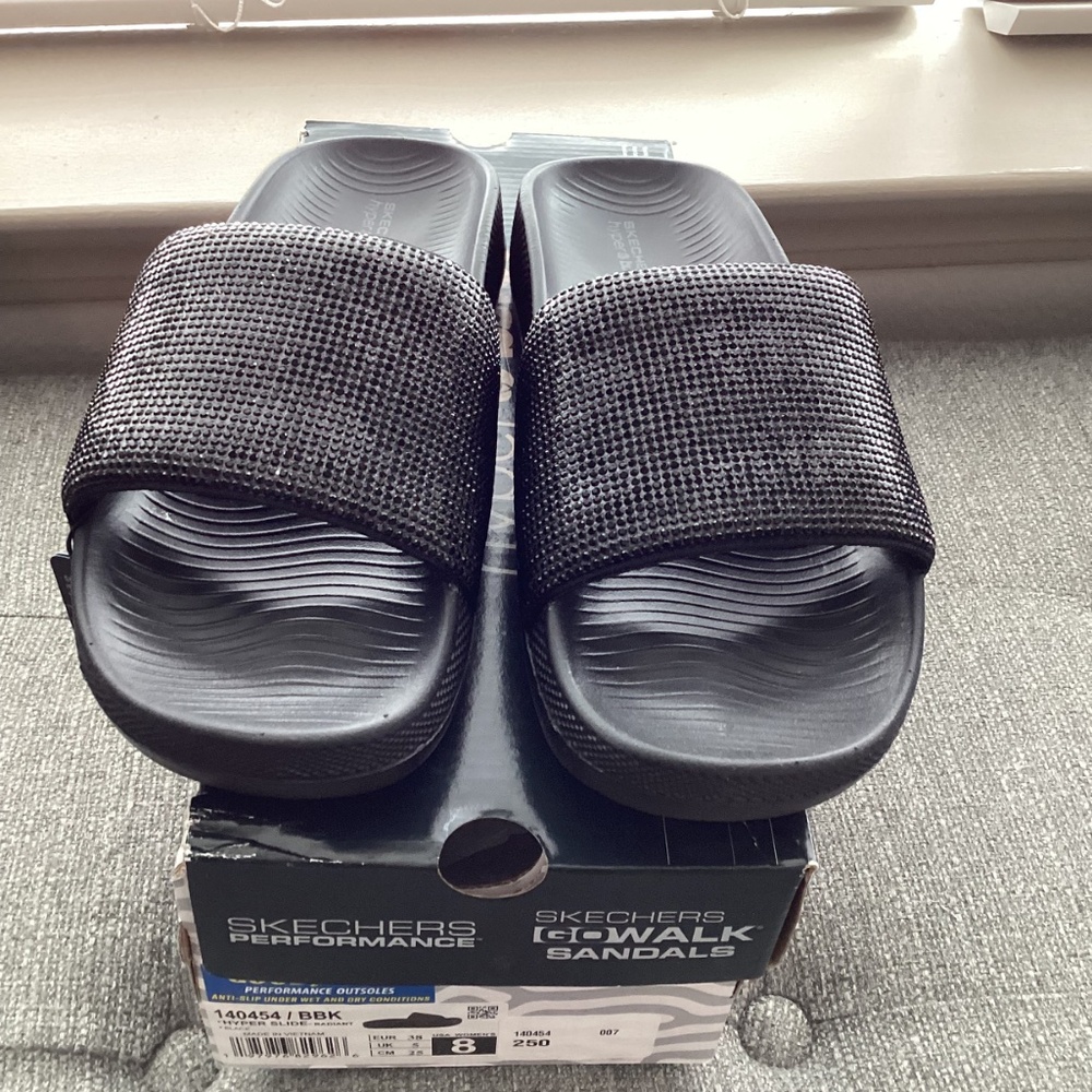 Skechers Women's Hyper Slide - Radiant Slide Sandals, size 8 - Picture 12 of 15